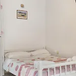 Helena Kefalonia