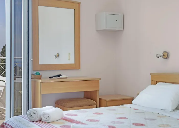 Helena Kefalonia * Σβορωνάτα