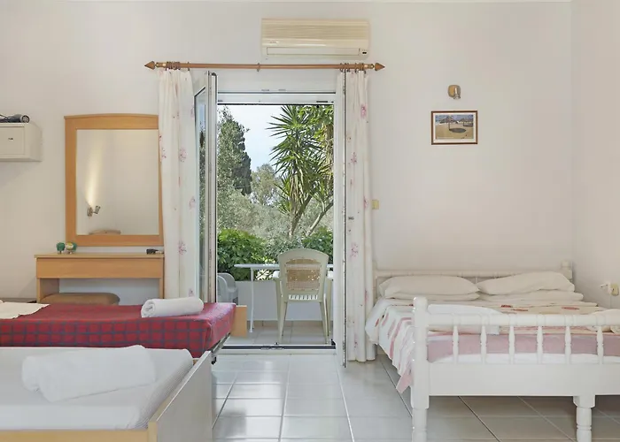 Helena Kefalonia