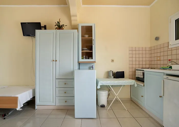 Helena Kefalonia * Σβορωνάτα