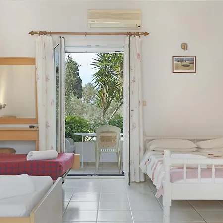 Helena Kefalonia